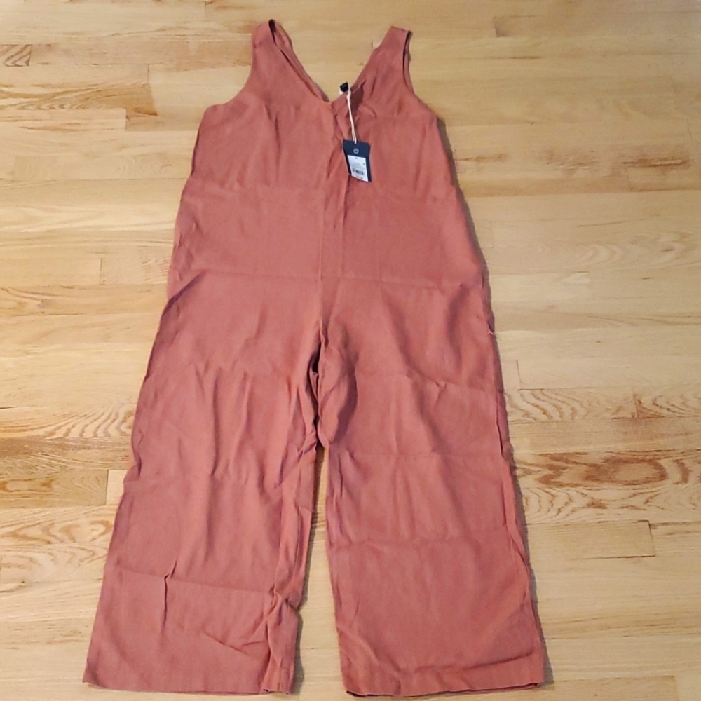Universal Thread Pink Jumpsuit, Size Medium, New with Tags